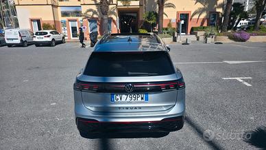 Volkswagen Tiguan 1.5 eTSI DSG R-Line 150CV