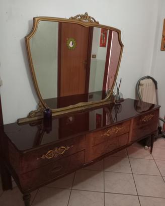Comò antico