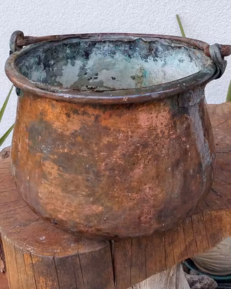 Antico paiolo rame epoca 800 a cipolla