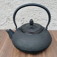 Teiera in ghisa con filtro - NUOVA -