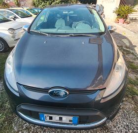 Ford Fiesta 1.4 GPL Titanium