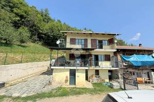 CASA SEMINDIPENDENTE A SAN PIETRO VAL LEMINA