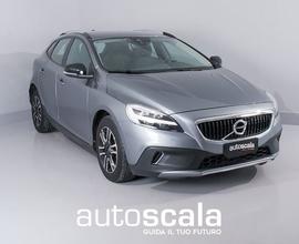 VOLVO V40 Cross Country D2 Momentum