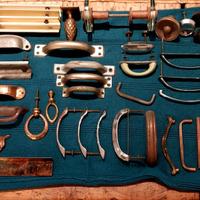 Lotto di 34 maniglie d'epoca