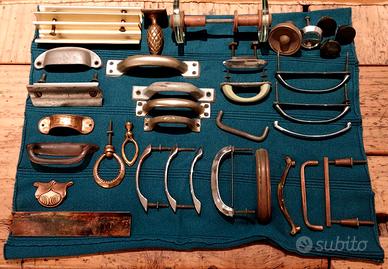 Lotto di 34 maniglie d'epoca