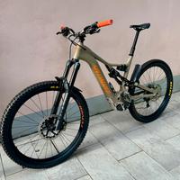 Turbo levo Specialized  tg XL