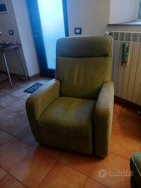poltrona reclinabile elettrica 