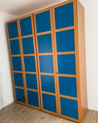 Armadio in legno