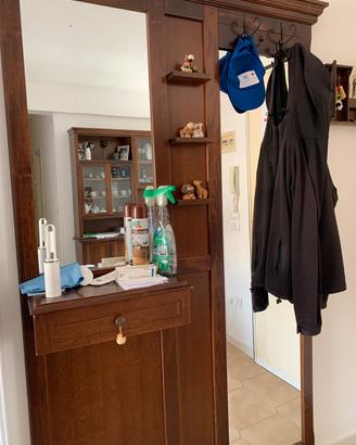 Arredamento usato in buono stato…