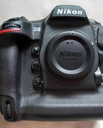 Nikon D5