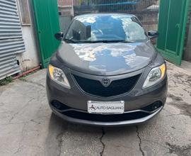 Lancia Ypsilon 1.2 69 CV 5 porte S&S Gold