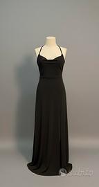 Vestito lungo nero con spacco laterale