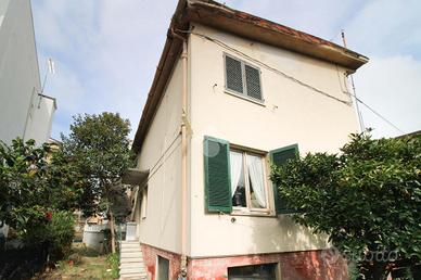 CASA SEMINDIPENDENTE A PORTO SAN GIORGIO