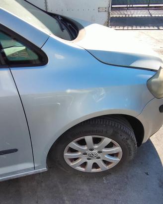 VOLKSWAGEN GOLF PLUS 2005 PARAFANGO ANTERIORE SX/D