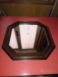 specchio ottagonale cornice legno noce col.