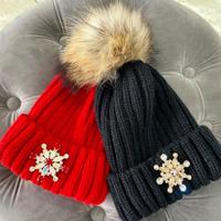 Cappello lana pon pon e applicazioni Swarovski