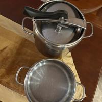 Due pentole  a pressione Lagostina