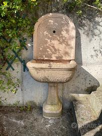 Fontanella a muro da esterno