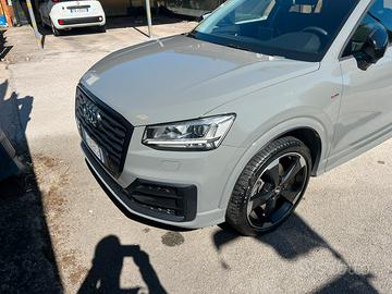 Audi Q2 35 1.5 tfsi Identity Black s-tronic