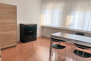 Stanza uso ufficio a sacco di rovereto