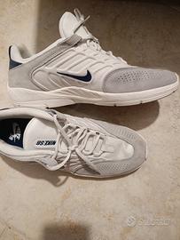 SNEAKERS DA UOMO NIKE n. 44.5 