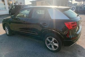 Audi q2 1600.manuale