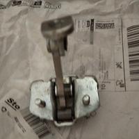 fermaporta anteriore Citroen C3 