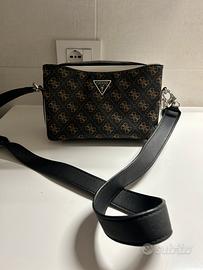 Borsa GUESS a tracolla