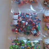 Lotto sorpresine Kinder 371 pezzi anni 90 2000