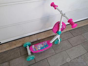 Monopattino modello Unicorno