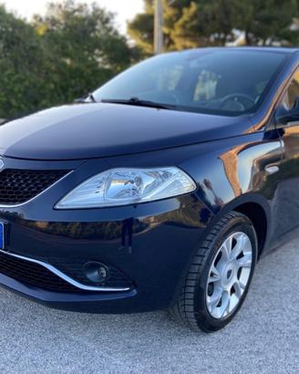 LANCIA Ypsilon 1.2 69 CV 5 porte Opening Edition