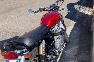 Royal Enfield Interceptor - 2023