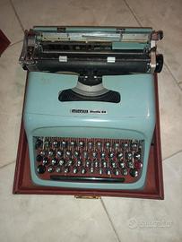 Macchina da scrivere Olivetti studio 44