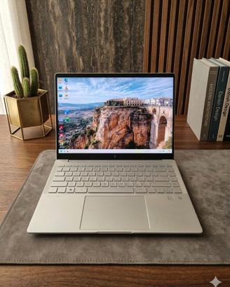 HP Pavilion Plus 14 - 2.2K - i5-1340P - 16GB - 512