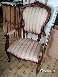 Poltrona salotto camera antiquariato mogano