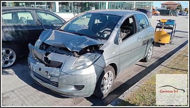 TOYOTA Yaris (France ) II per ricambi