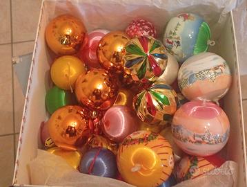 albero di Natale con palline 