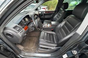Volkswagen Touareg 5.0 v10