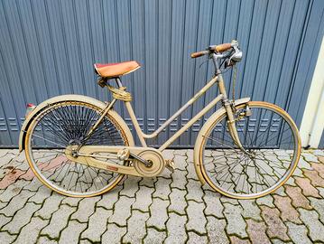Bici d'epoca Ganna da donna