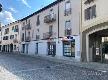 MONOLOCALE A CARIGNANO