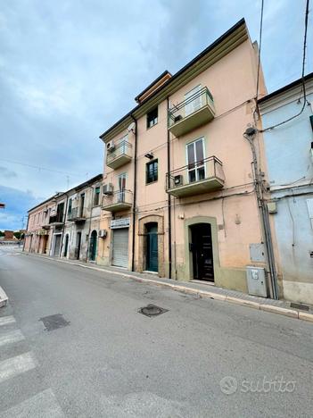 Via C.Battisti-125mq ristrutturato-Termoli centro