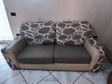 divano due posti 