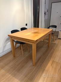 Tavolo allungabile in legno massello