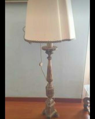 Candelabro in legno del 700
