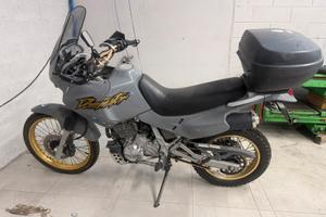 Honda dominator 650cc