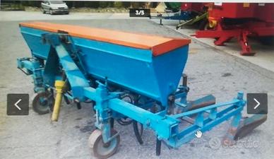 Sarchiatrice mais con concime