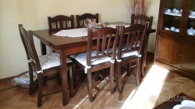 Sala in noce massiccio