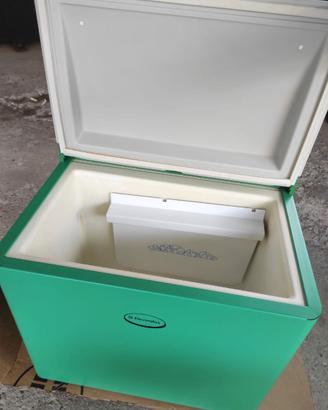 FRIGORIFERO DA CAMPEGGIO TRIVALENTE 12V 220W GAS