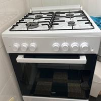 Cucina a gas con forno