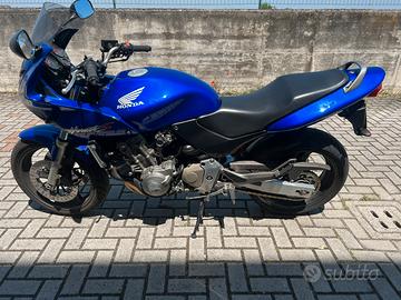 Honda hornet 600s
